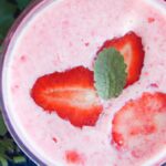 Berry Bliss: Crafting the Perfect Strawberry Almond Smoothie