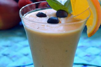 Light & Lovely: Low-Calorie Breakfast Smoothies to Start Right